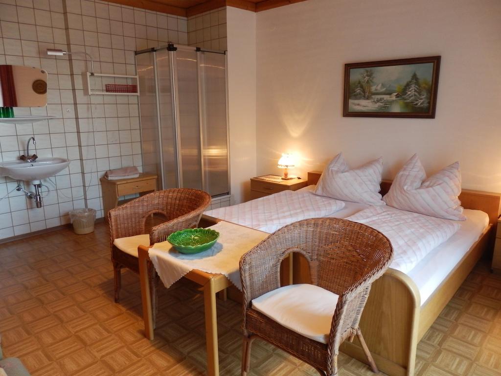 Ferienhaus Maier Apartment Lind Phòng bức ảnh