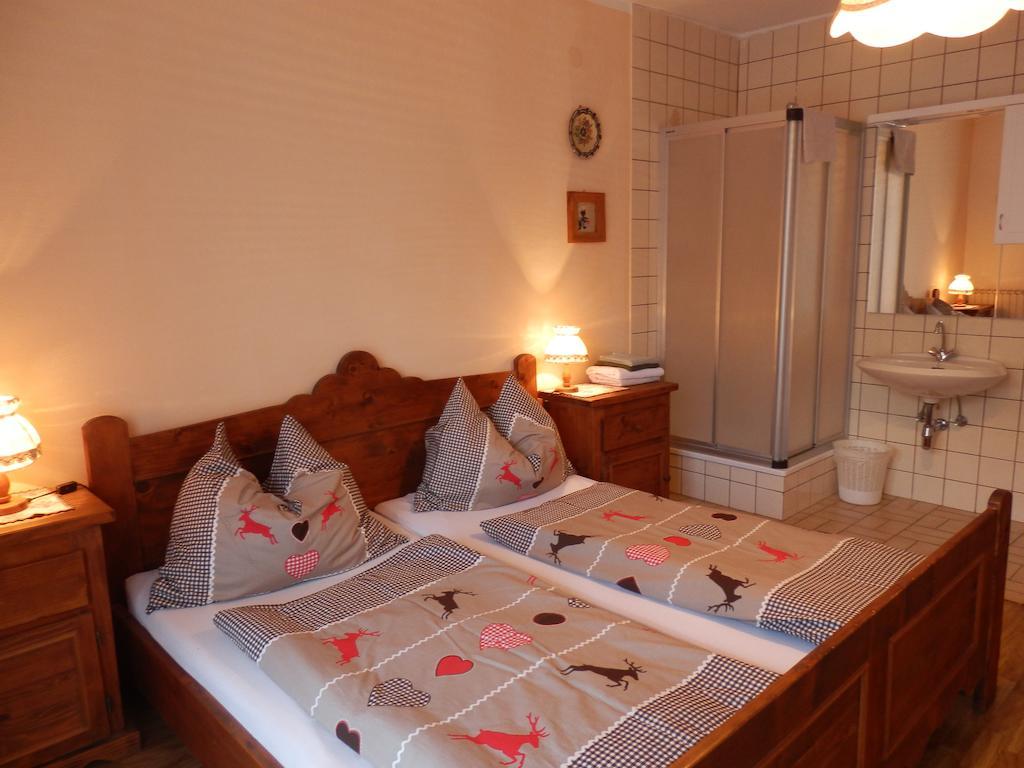 Ferienhaus Maier Apartment Lind Phòng bức ảnh