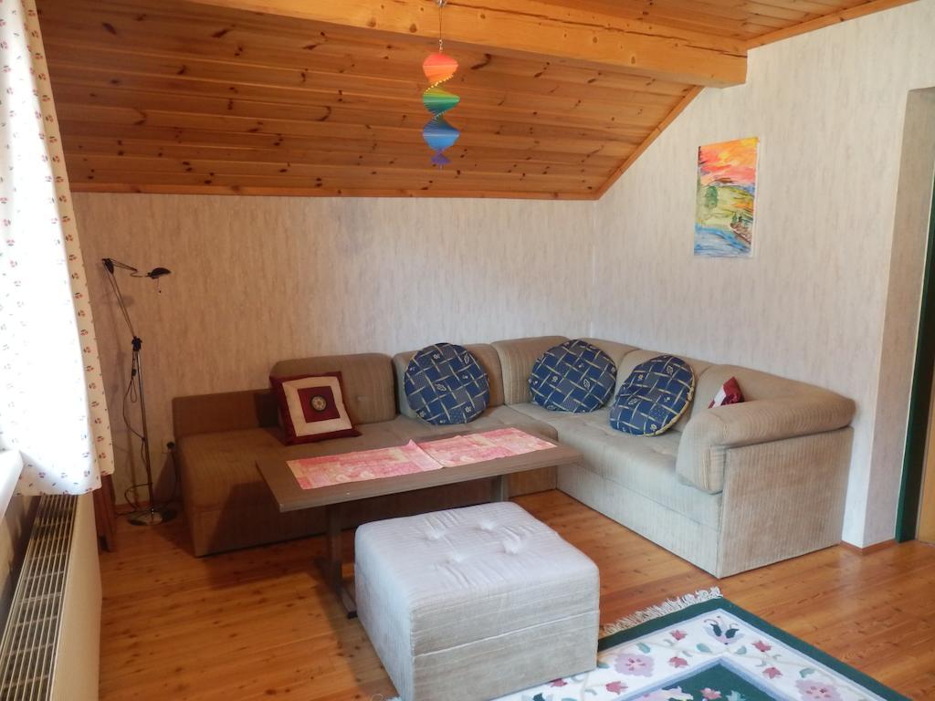 Ferienhaus Maier Apartment Lind Phòng bức ảnh